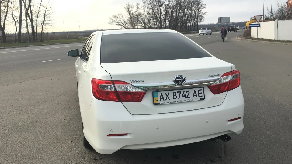 Toyota Camry 3