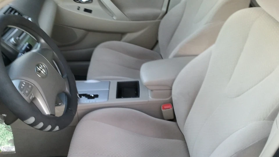 Toyota Camry 2