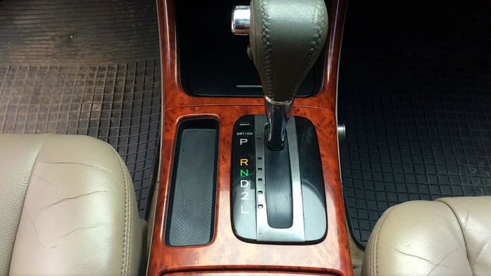 Toyota Camry 4