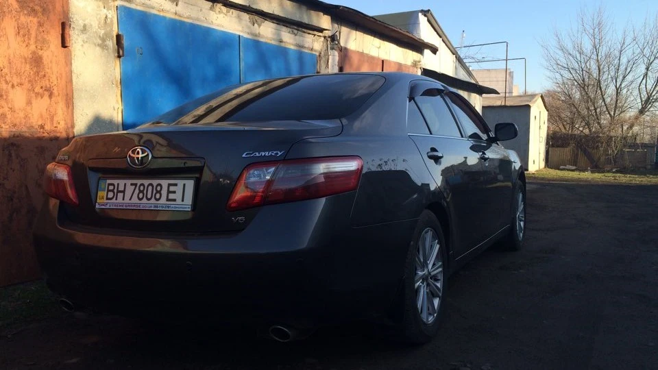 Toyota Camry 2