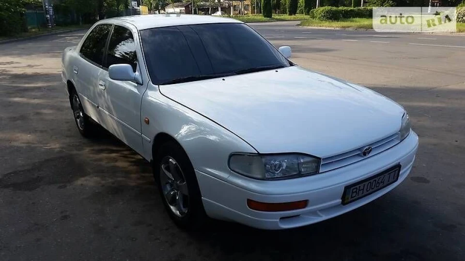 Toyota Camry 2