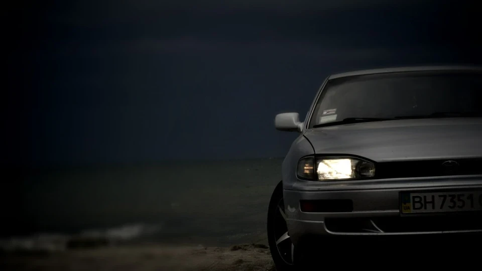 Toyota Camry 4