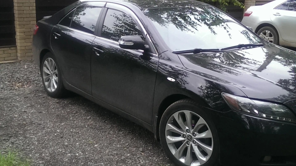 Toyota Camry 2