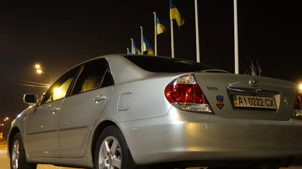 Toyota Camry 2