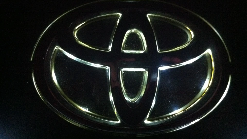 Toyota Camry 2