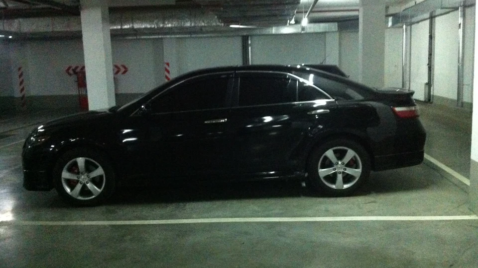 Toyota Camry 4
