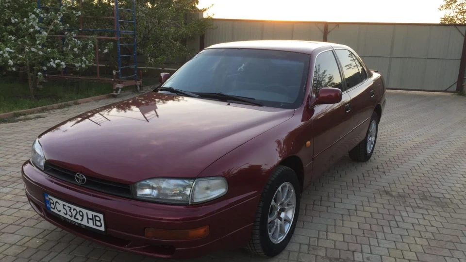 Toyota Camry 2