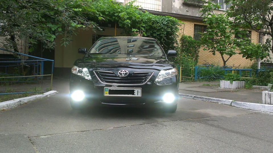 Toyota Camry 2