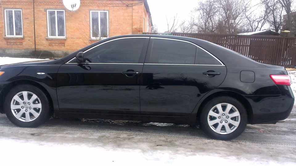 Toyota Camry 4