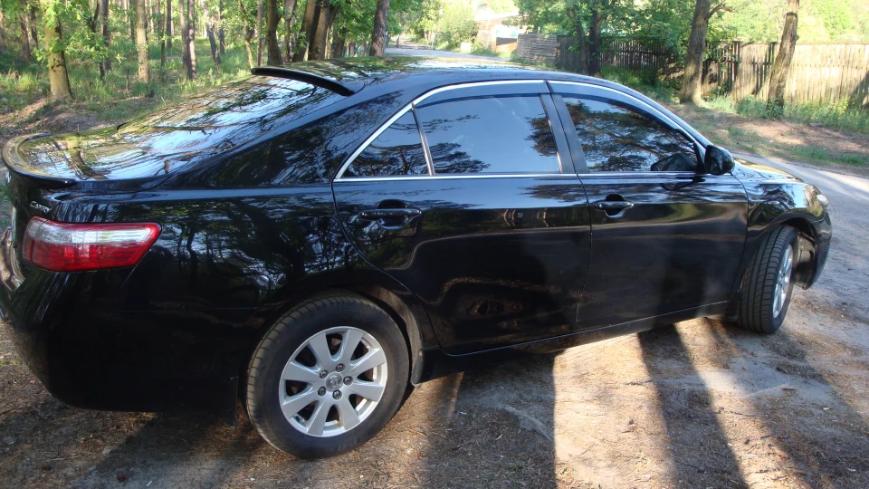 Toyota Camry 2