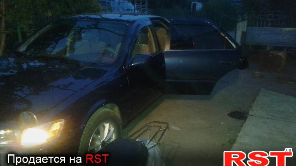 Toyota Camry 2
