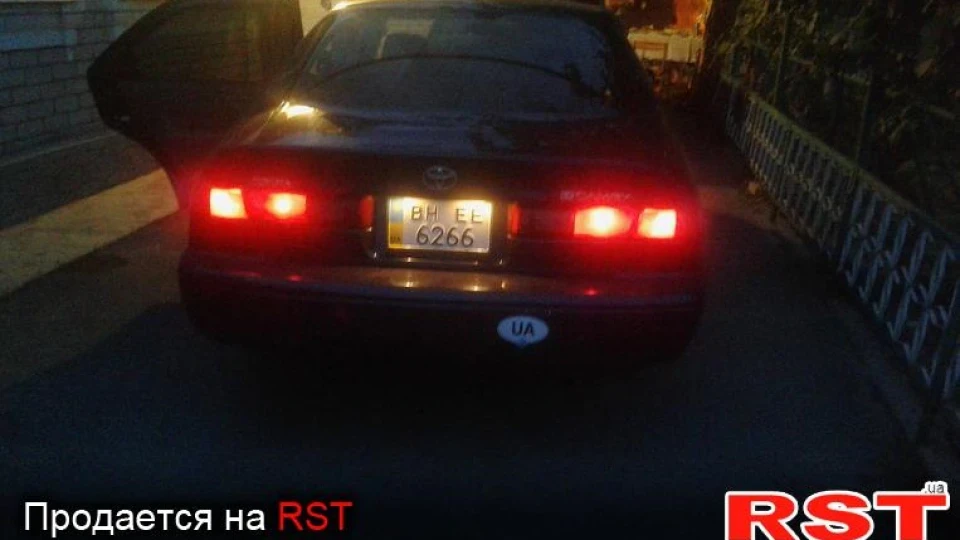 Toyota Camry 3