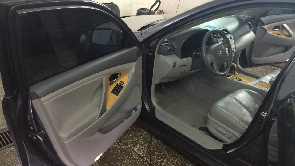 Toyota Camry 2