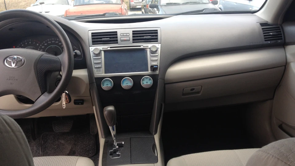 Toyota Camry 3