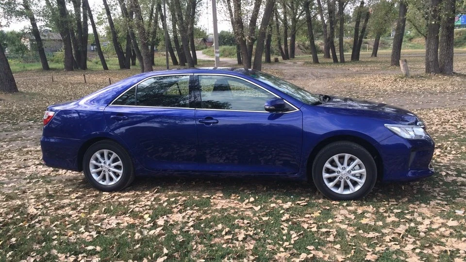 Toyota Camry 2