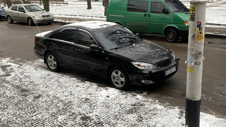 Toyota Camry 2