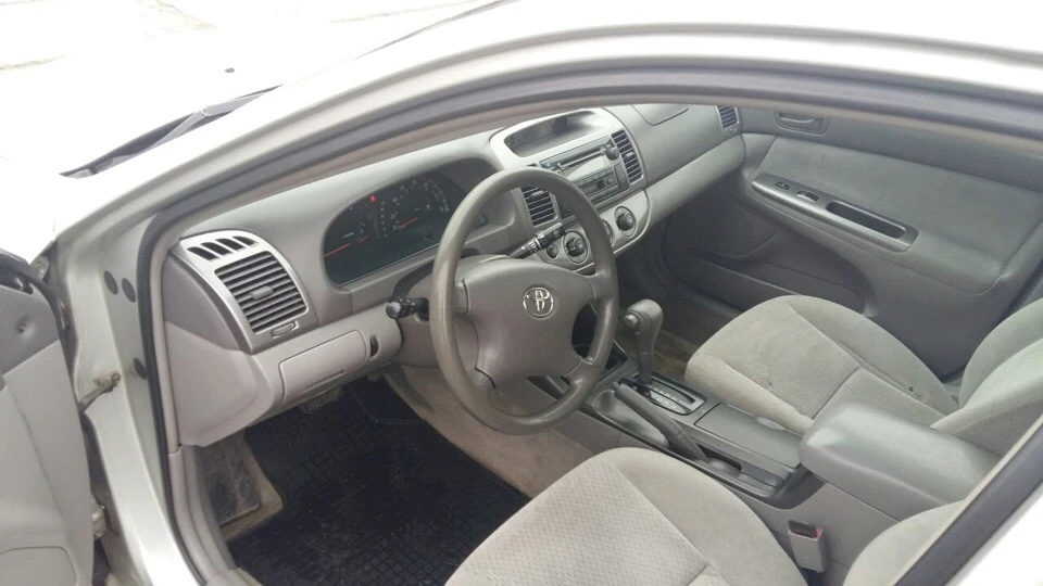 Toyota Camry 3