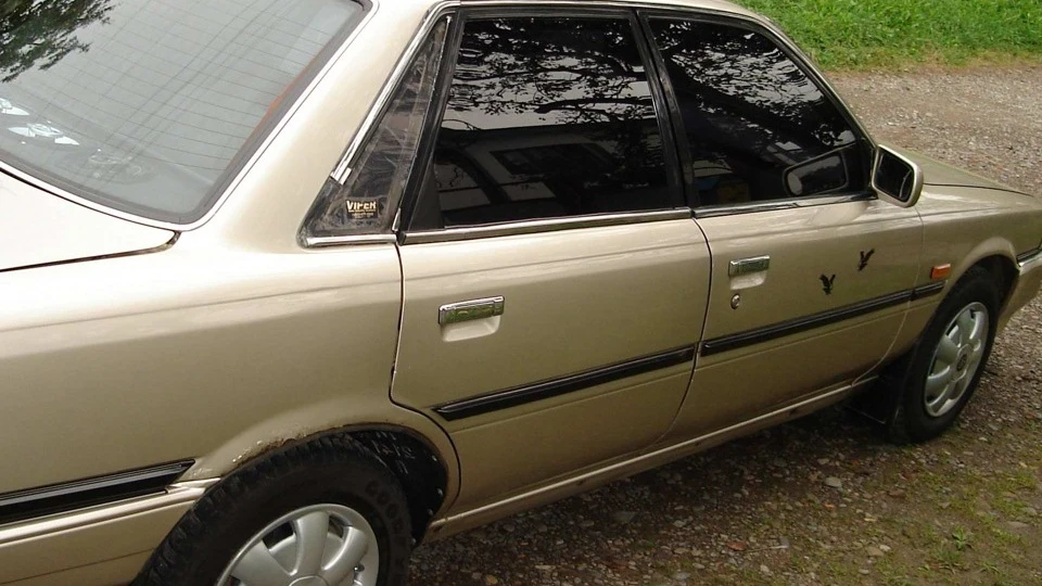 Toyota Camry 2.0 turbo diesel 3