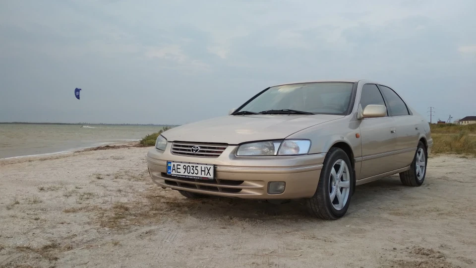Toyota Camry 20 2
