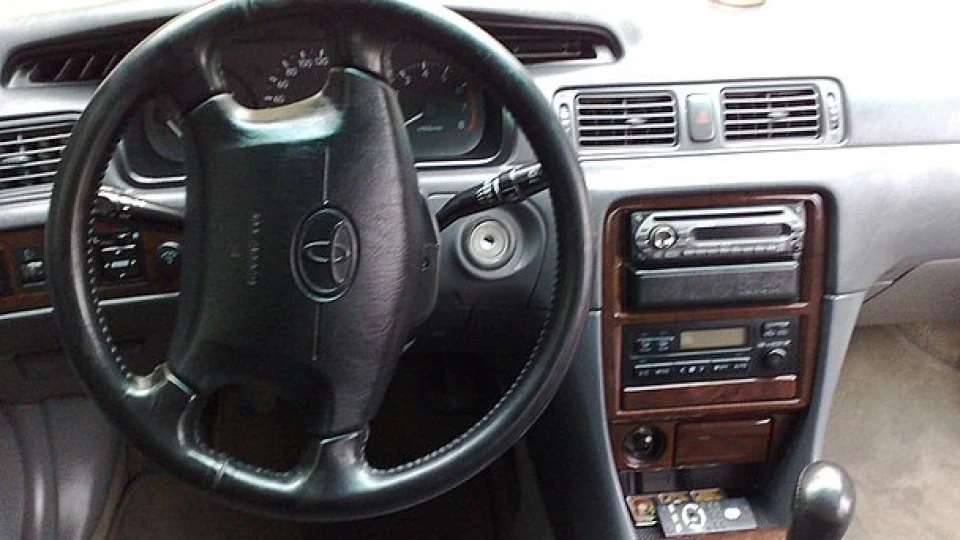 Toyota Camry 2.2 2