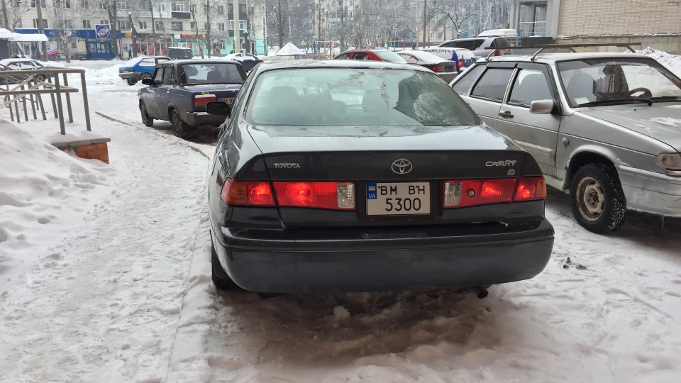 Toyota Camry 2.2i LE Відроджена 3