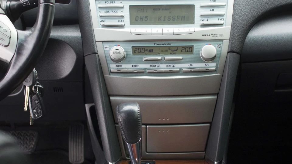 Toyota Camry 2,4 Автомат (Європа) 4
