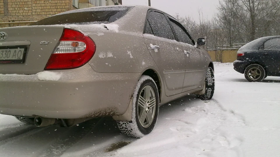 Toyota Camry 2.4 на ручках 3