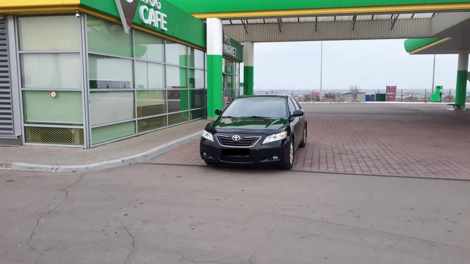 Toyota Camry 2.4 3