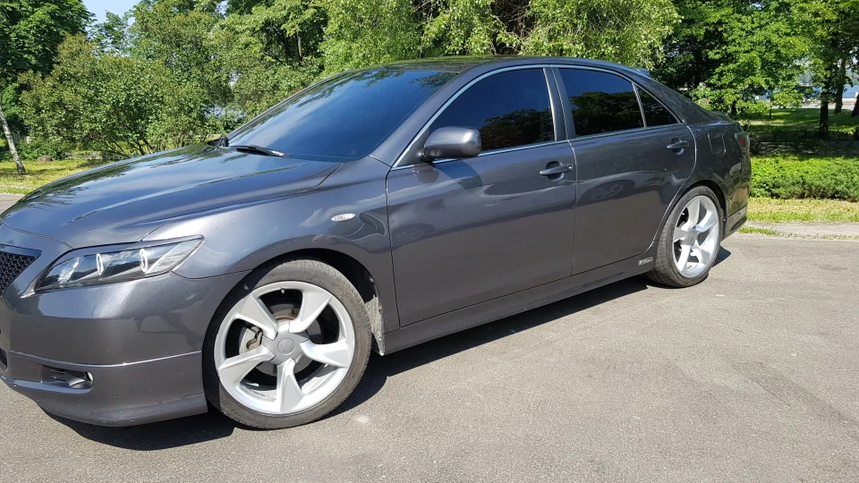 Toyota Camry 2.4 3