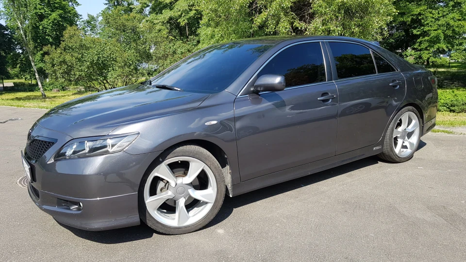 Toyota Camry 2.4 4