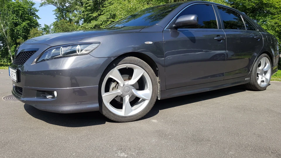 Toyota Camry 2.4 5
