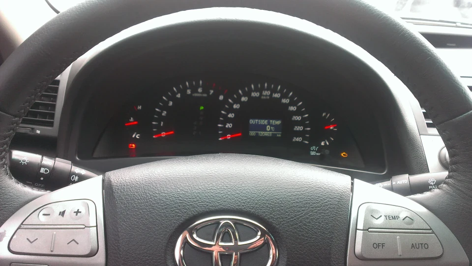 Toyota Camry 2.4 3