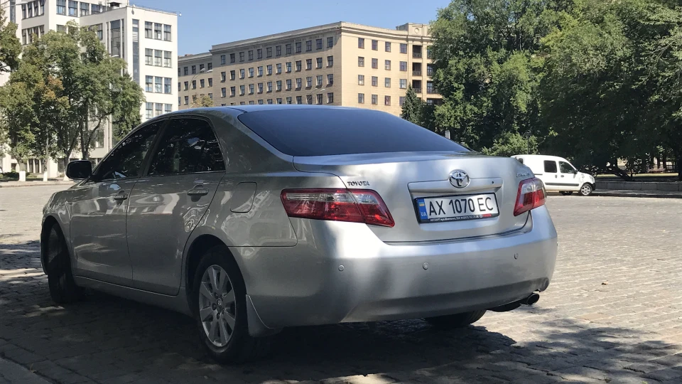 Toyota Camry 2.4 3