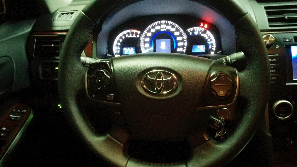 Toyota Camry 2.5 Comfort 2