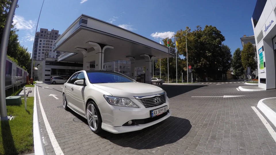 Toyota Camry 2.5 Lux SE & #TeamVossen 5