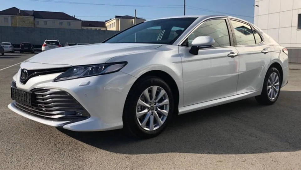 Toyota Camry 2.5 Перламутр