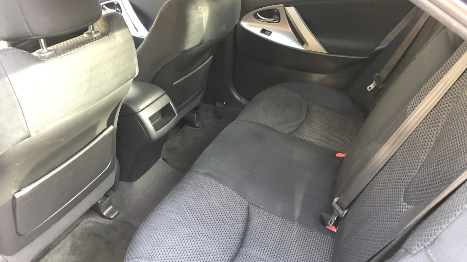 Toyota Camry 2.5 USA SE 4