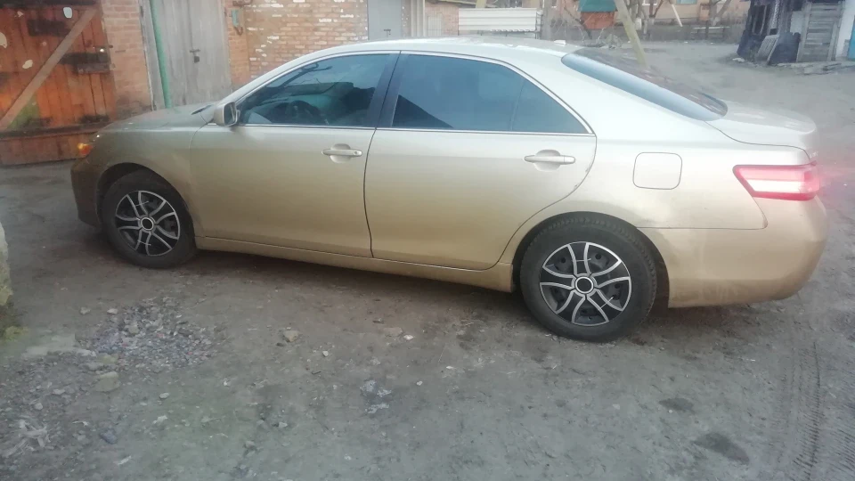 Toyota Camry 2.5 2