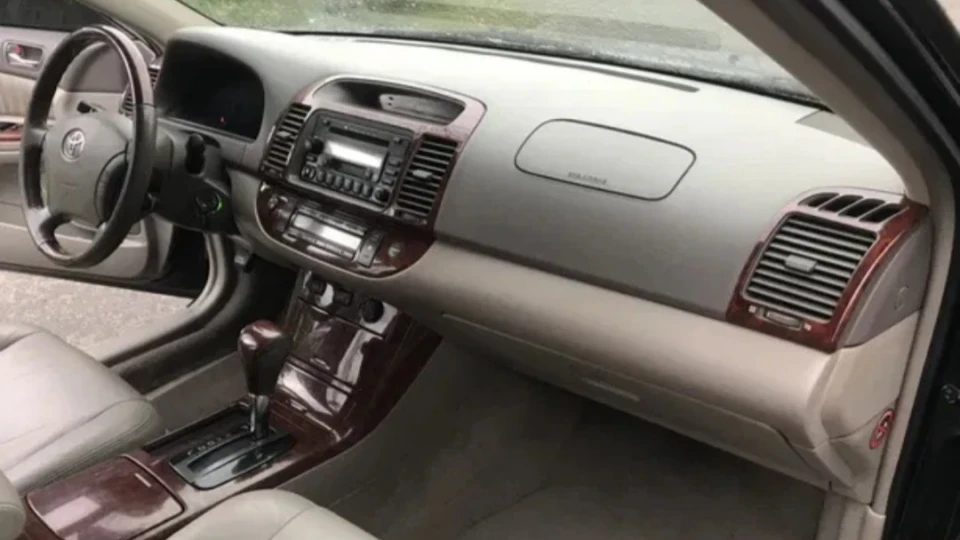 Toyota Camry 3.0 автомат
