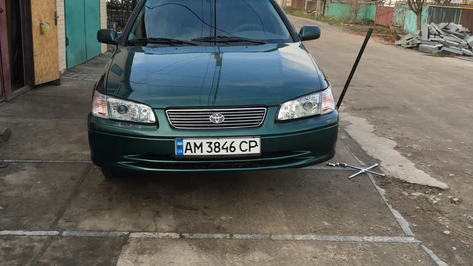 Toyota Camry 3.0 V6 4