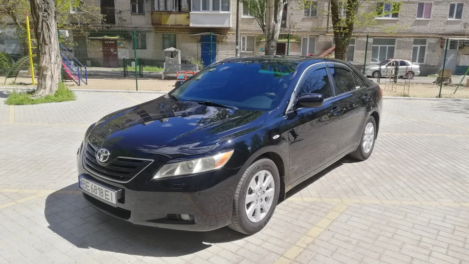 Toyota Camry 3.5 Black