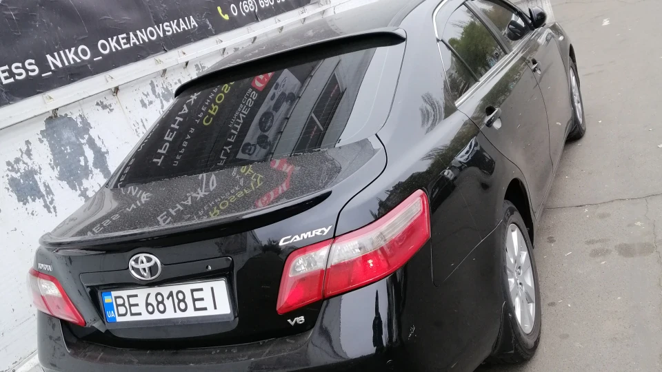 Toyota Camry 3.5 Black 2