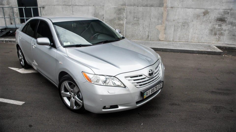 Toyota Camry 3.5 Premium 4
