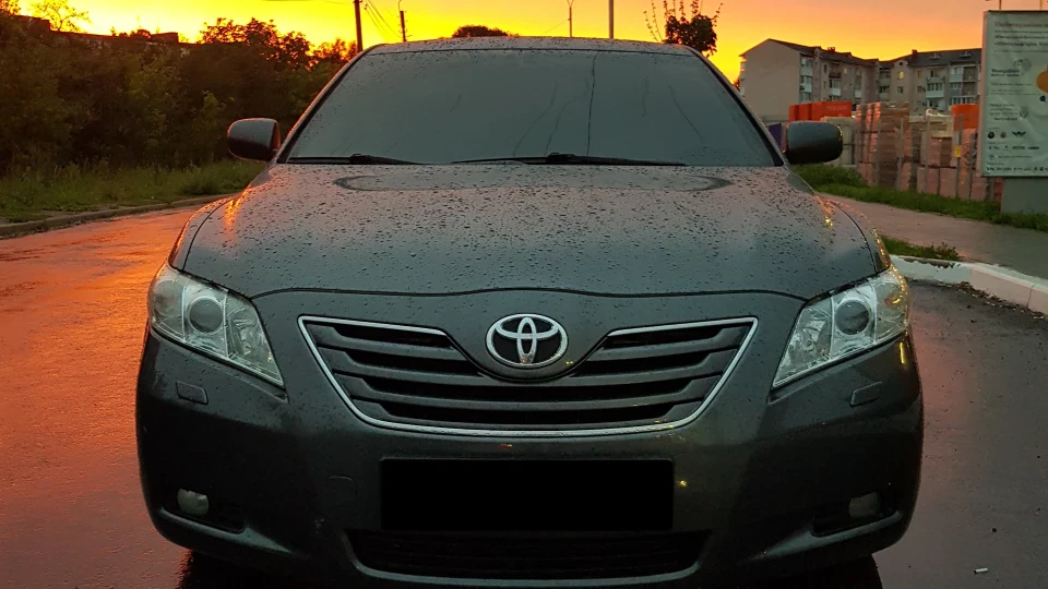 Toyota Camry 3.5 V6 2