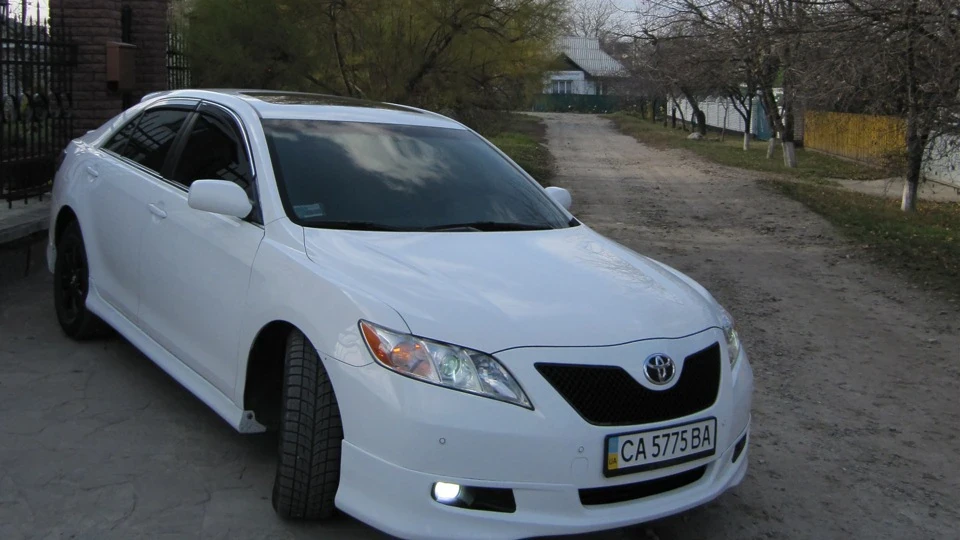 Toyota Camry 3.5 XLE 3