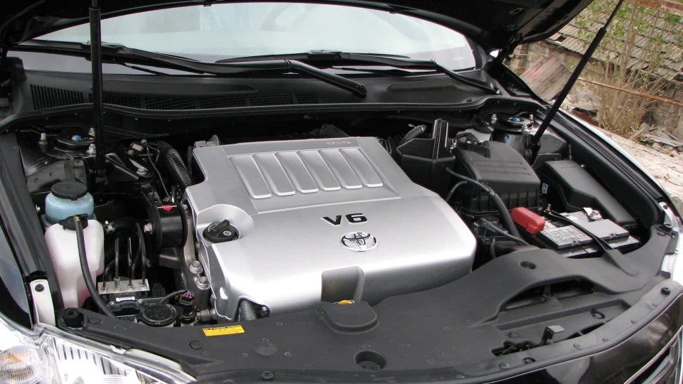 Toyota Camry 3.5L XLE 2