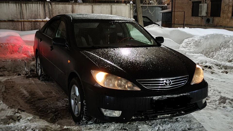 Toyota Camry Акула