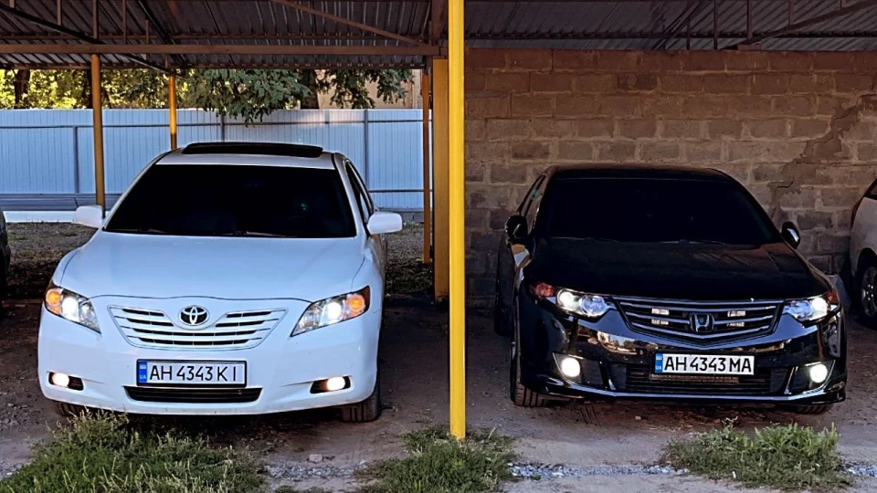 Toyota Camry Barco Blanco 2