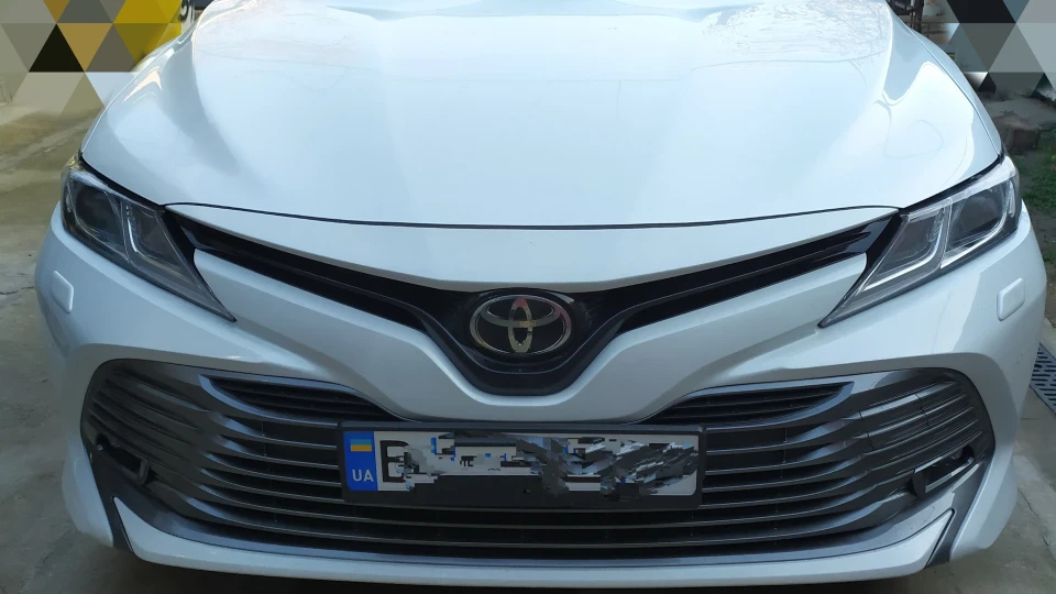 Toyota Camry Біла