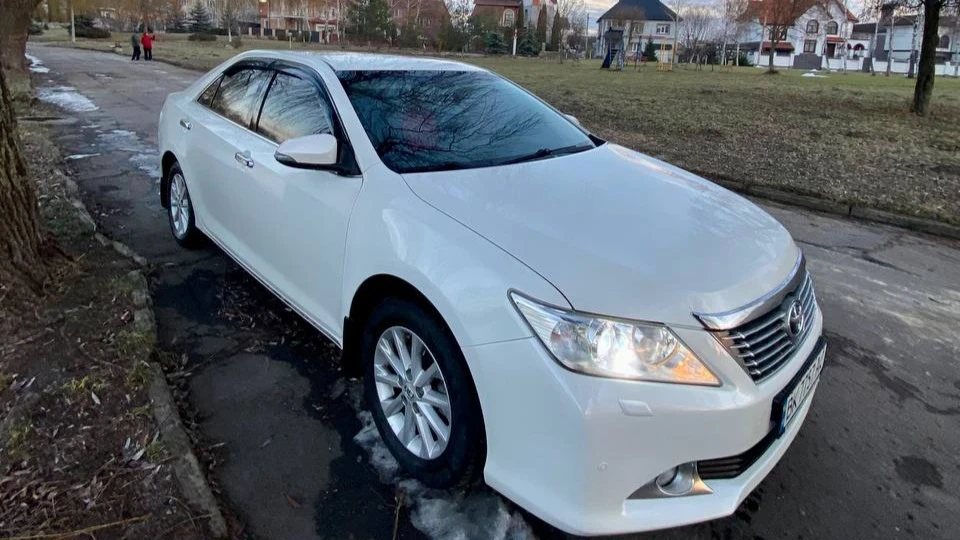 Toyota Camry Білий перламутр 🎌 2